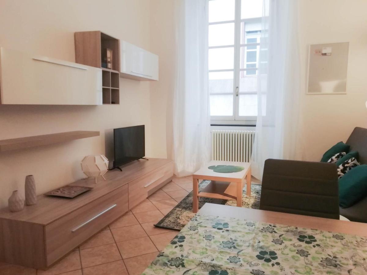 Mistrangelohome 3 - Appartamento In Pieno Centro Savona Buitenkant foto