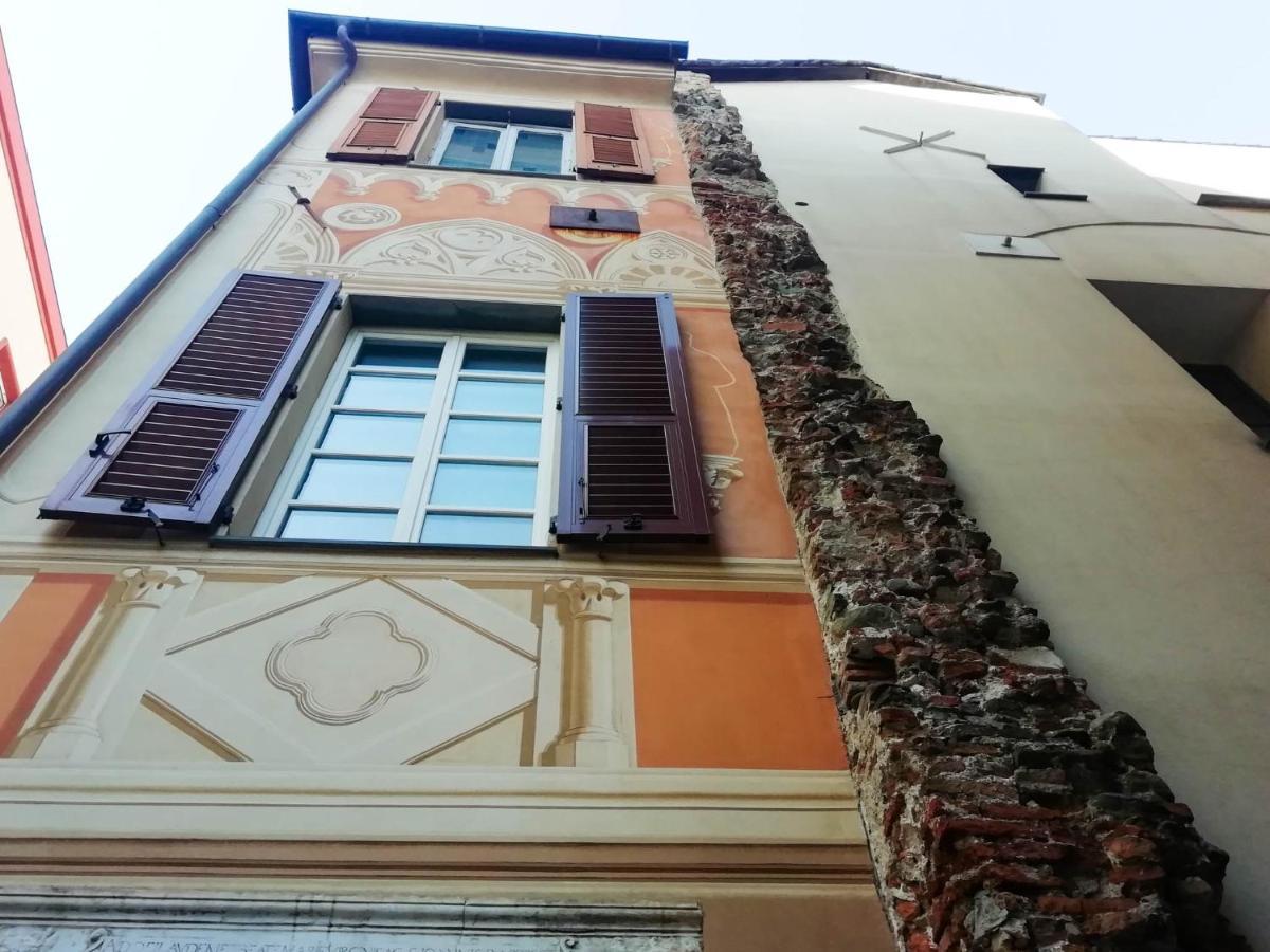 Mistrangelohome 3 - Appartamento In Pieno Centro Savona Buitenkant foto